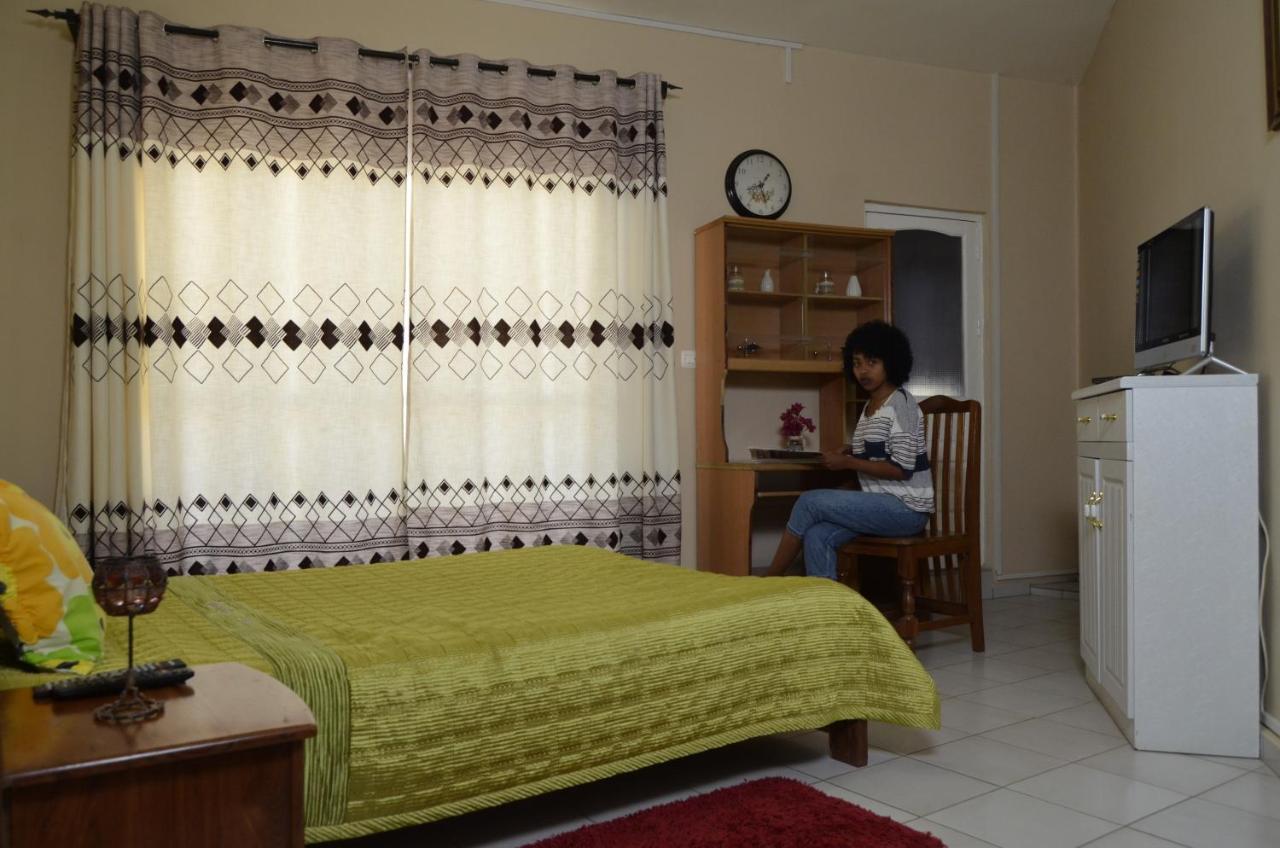 Vannie Hotel Fianarantsoa Exterior photo